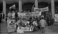 Rotacyjny protest na schodach KUL - &bdquo;Sitting&rdquo;, 5 - 10 maja 1988 roku w Lublinie
