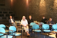 Publiczność podczas spotkania autorskiego z Piotrem Mitznerem