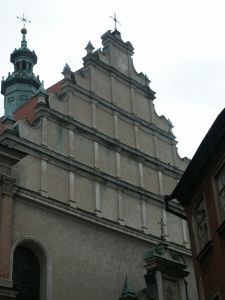 Bazylika pw. św. Stanisława w Lublinie. Widok szczytu fasady.