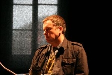 Tomasz R&oacute;życki podczas spotkania z cyklu Twarz Poety