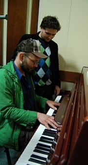 Nocne czytanie poezji w Radio Lublin.