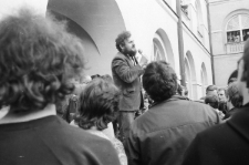 Druga część wiecu NSZZ „Solidarność” 5 maja 1988 na Katolickim Uniwersytecie Lubelskim