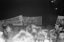 Manifestacja zorganizowana 11 listopada z okazji 70 rocznicy odzyskania niepodległości