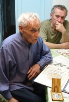 Mikołaj Siabruk - Sprawiedliwy wśr&oacute;d Narod&oacute;w Świata - z synem Borysem podczas nagrywania historii m&oacute;wionej