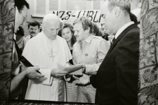 Wojciech Bogaczyk podczas spotkania z Janem Pawłem II