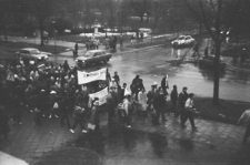 Happening Pomarańczowej Alternatywy zorganizowany 6 grudnia 1988 roku