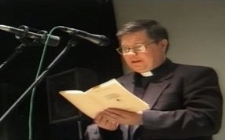 ks. Alfred Wierzbicki czyta fragment "Poematu o mieście Lublinie" J&oacute;zefa Czechowicza