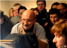 Roman Krawczenko podczas prezentacji techniki ambrotypii