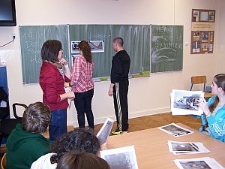 Młodzież z Gimnazjum nr 19 w trakcie warsztatów