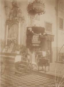 Lublin. Ambona w bazylice oo. Dominikan&oacute;w