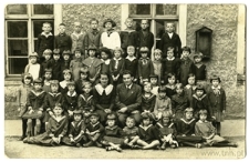 Uczniowie pierwszej klasy szkoły podstawowej w Grudziądzu