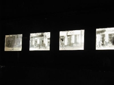 Lightboxy ze zdjęciami przedwojennego Lublina autorstwa Stefana Kiełszni na wystawie "Lublin. Pamięć Miejsca"