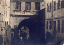 Lublin. Brama Grodzka i sąsiadujące z nią kamienice przy ul. Grodzkiej