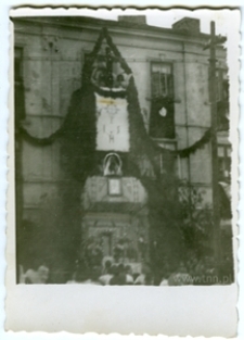 Ołtarz Bożego Ciała przy kamienicy na ulicy Kalinowszczyzna 58 w Lublinie