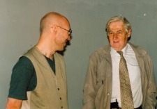 Prof. M. Witwicki z pracownikiem Ośrodka "Brama Grodzka - Teatr NN"