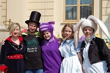 Śniadanie z Alicją w Krainie Czar&oacute;w