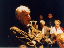 Uczestnik promocji książki pt. "Wypędzeni ze wschodu. Wspomnienia Polak&oacute;w i Niemc&oacute;w"