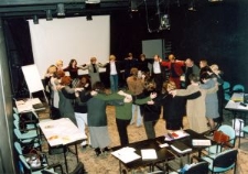 Tradycyjny taniec żydowski podczas seminarium