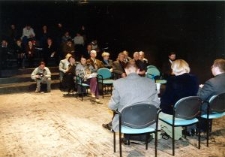 Publiczność na promocji książki pt."Spotkania na Placu"