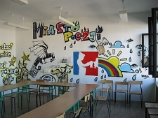 Gotowy mural Miasta Poezji w ZS Transportowo-Komunikacyjnych