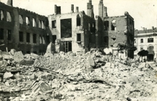 Lublin 1944, ruiny Hotelu Victoria, widok od ulicy Kapucyńskiej