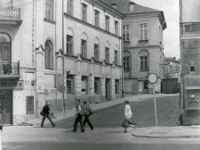 Lublin, ulica Lubartowska 21 i wylot ulicy Noworybnej