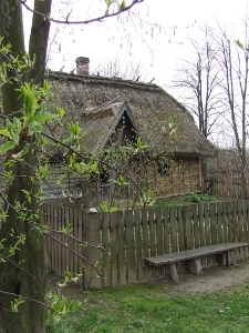 Muzeum Wsi Lubelskiej – chałupa z ogródkiem z Żabna