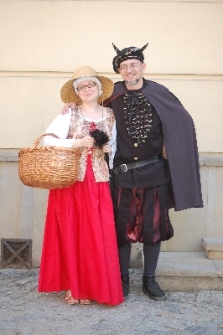 Przebrania organizator&oacute;w Festiwalu "Zaczarowany Lublin" - przebrania do gry miejskiej