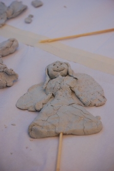 Archanioł z gliny - akcja plastyczna Festiwalu "Zaczarowany Lublin"