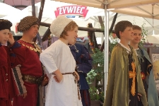 Stroje dzieci ze Szkoły Podstawowej nr 30 w Lublinie na Festiwalu "Zaczarowany Lublin"