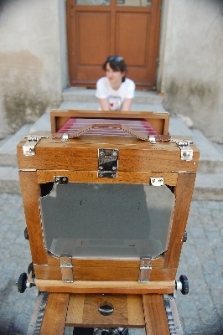 Aparat do wykonywania fotografii na szkle techniką mokrej płyty kolodionowej