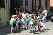 Zabawy ludowe na Placu po Farze podczas Festiwalu "Zaczarowany Lublin"