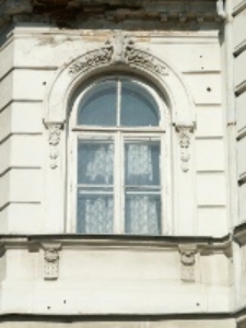 Dawny Pałac Chrzanowskich w Lublinie, obramienie okna