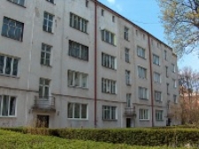 Budynek mieszkalny Oficerów Wojska Polskiego przy ul. Spadochroniarzy w Lublinie, fragment elewacji
