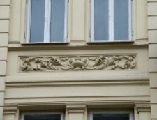 Kamienica przy ul. Narutowicza 22 w Lublinie, detal dekoracyjny