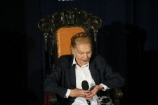 Julia Hartwig podczas spotkania w III Liceum Ogólnokształcącym im. Unii Lubelskiej