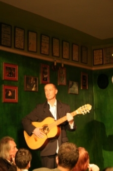 Witold Dąbrowski podczas premiery spektaklu "Opowieści z Bramy"