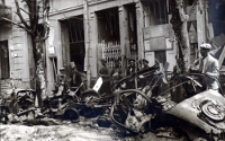 Wraki samochod&oacute;w na ul. Kapucyńskiej w Lublinie. Fotografia