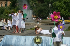 "Maj&oacute;wka filarecka" w wykonaniu uczni&oacute;w z II LO im. Hetmana Jana Zamoyskiego