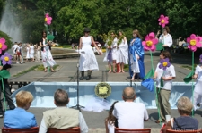 "Maj&oacute;wka filarecka" w wykonaniu uczni&oacute;w z II LO im. Hetmana Jana Zamoyskiego