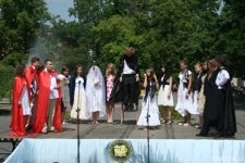 "Maj&oacute;wka filarecka" w wykonaniu uczni&oacute;w z II LO im. Hetmana Jana Zamoyskiego