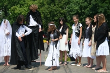 "Maj&oacute;wka filarecka" w wykonaniu uczni&oacute;w z II LO im. Hetmana Jana Zamoyskiego