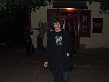 Wojciech Dunin-Kozicki podczas happeningu w Tekturze