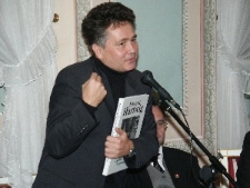 Andrzej Peciak podczas prezentacji albumu Edwarda Hartwiga "Lublin i okolice. Wspomnienie"