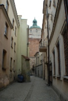 Widok na Bramę Krakowską w Lublinie. Fotografia