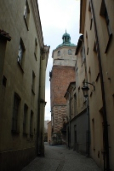 Widok na Bramę Krakowską w Lublinie. Fotografia