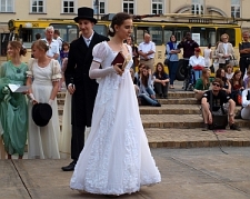 Młodzież II LO na Maj&oacute;wce Filareckiej