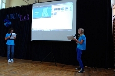 Grupa video prezentuje wyniki swojej pracy