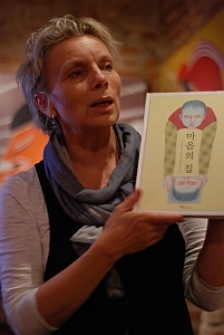 Małe Miasto Poezji. Iwona Chmielewska prezentuje swoje prace