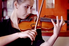 Skrzypaczka w Mieszkaniu Poezji w Tart'Yvonne- Wiecz&oacute;r Poezji Francuskiej